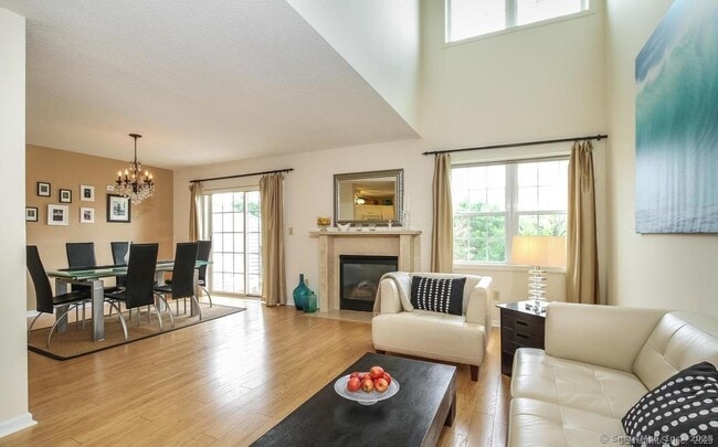 902 Gray Fox Ln in Rocky Hill, CT - Building Photo - Building Photo