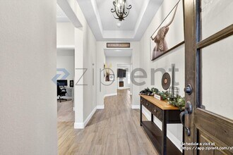 12501 Eagles Bluff in Godley, TX - Foto de edificio - Building Photo