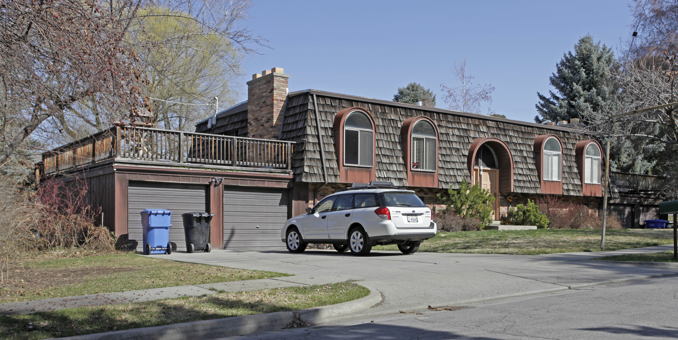 2595 E Kentucky Ave in Salt Lake City, UT - Building Photo