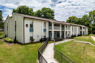 Kinley Flats in Columbia, TN - Building Photo - Building Photo