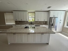 12427 SW 121st Ave in Miami, FL - Building Photo - Building Photo
