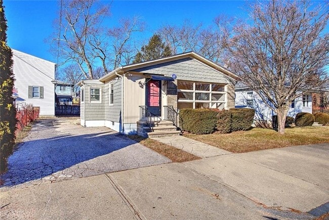 property at 78 Devonshire St