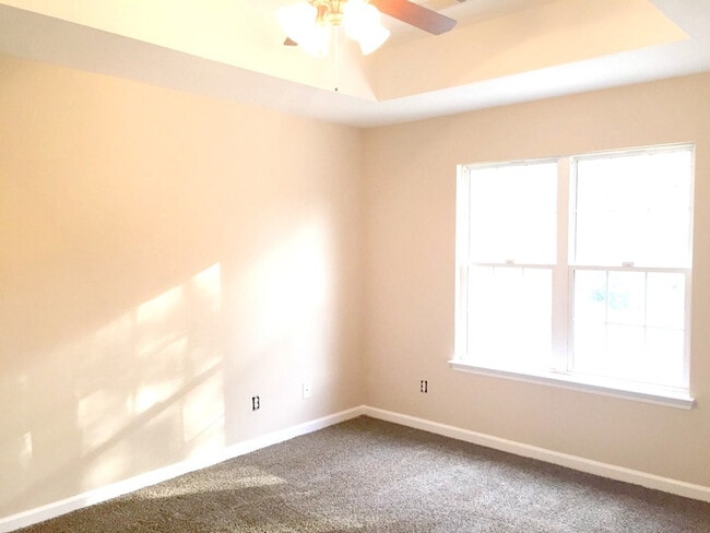 property at 4742 W Creek Mill Ct
