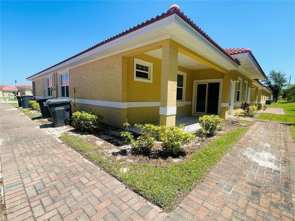 1589 Cumin Dr in Kissimmee, FL - Building Photo