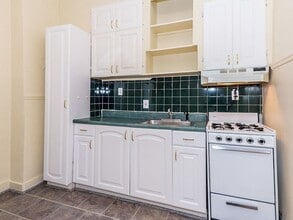 31 Westbourne Ter, Unit 2A in Brookline, MA - Foto de edificio - Building Photo