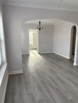 3300 N Long Ave in Chicago, IL - Building Photo