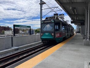 2 Earhart St, Unit 402 in Cambridge, MA - Building Photo - Building Photo