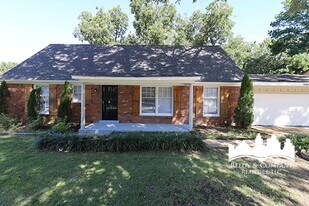 2010 Tammwood Dr in Memphis, TN - Building Photo