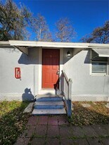 4611 N Hubert Ave in Tampa, FL - Building Photo