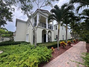 8209 NW 8th Way in Boca Raton, FL - Building Photo - Building Photo