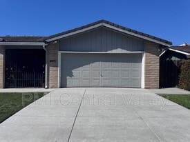 1442 Briarwood Way in Stockton, CA - Building Photo