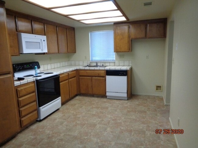 796 Marshall Rd in Vacaville, CA - Building Photo - Building Photo