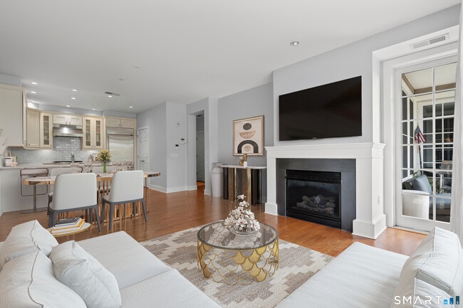 property at 77 Havemeyer Ln