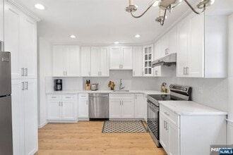 611 Cliff St in Ho Ho Kus, NJ - Building Photo - Building Photo