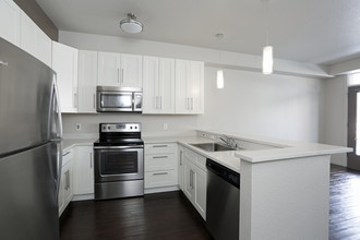 Mariposa Apartments in Denver, CO - Building Photo - Interior Photo