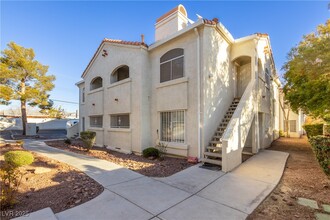 4304 W Lake Mead Blvd in Las Vegas, NV - Building Photo - Building Photo