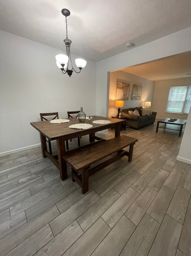 250 Mill Creek Pl in Roswell, GA - Building Photo - Building Photo