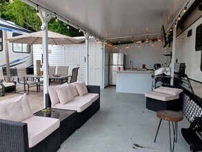 325 Calusa St in Key Largo, FL - Building Photo - Building Photo