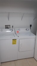 509 E Sheridan St in Dania Beach, FL - Foto de edificio - Building Photo