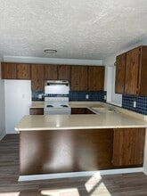 6718 E 11th Ave, Unit A in Spokane Valley, WA - Building Photo - Building Photo