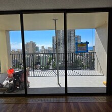 2444 Hihiwai St in Honolulu, HI - Foto de edificio - Building Photo