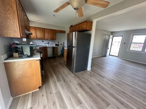 716 Spicewood Dr in Clarksville, IN - Foto de edificio - Building Photo