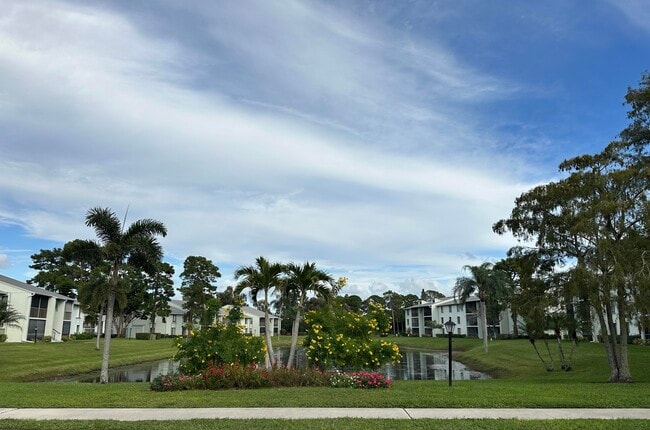 3664 Alder Dr in West Palm Beach, FL - Building Photo - Building Photo