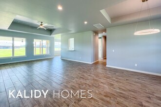 114 Olde Ml Rd in Jones, OK - Building Photo - Building Photo