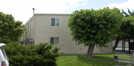 1506 Garcez Dr in Concord, CA - Foto de edificio - Building Photo