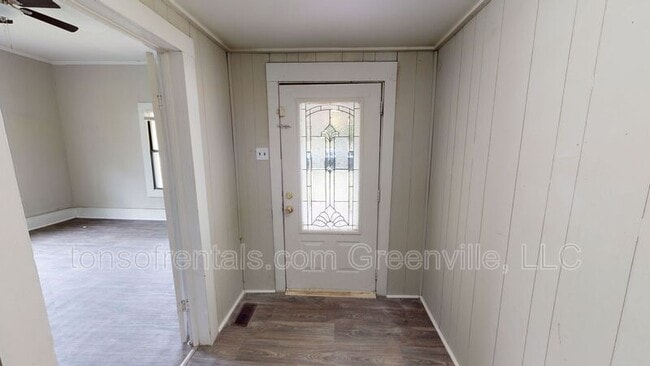 579 Saxon Ave in Spartanburg, SC - Building Photo - Building Photo