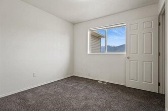 5642-5644 Meadowview Dr N in Florence, MT - Building Photo - Building Photo