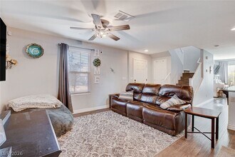 1045 Spotted Saddle St in Henderson, NV - Building Photo - Building Photo