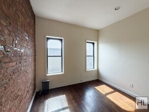 NOSTRAND AVENUE / Spacious 4-bed, 1-bath / in Brooklyn, NY - Building Photo - Building Photo