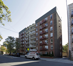 The Berkshire in Jamaica, NY - Building Photo - Building Photo