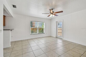 587 Shady Grove Dr in Dunedin, FL - Building Photo - Building Photo
