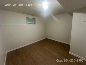 34805 McCabe Pl in Abbotsford, BC - Building Photo - Building Photo