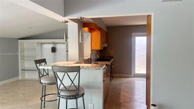 5771 NE 19th Ter in Fort Lauderdale, FL - Building Photo - Building Photo