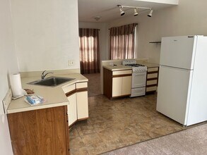 8-11 22nd St in Fair Lawn, NJ - Building Photo - Building Photo