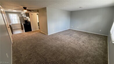 4780 Pin Oak Dr in Vermilion, OH - Building Photo - Building Photo