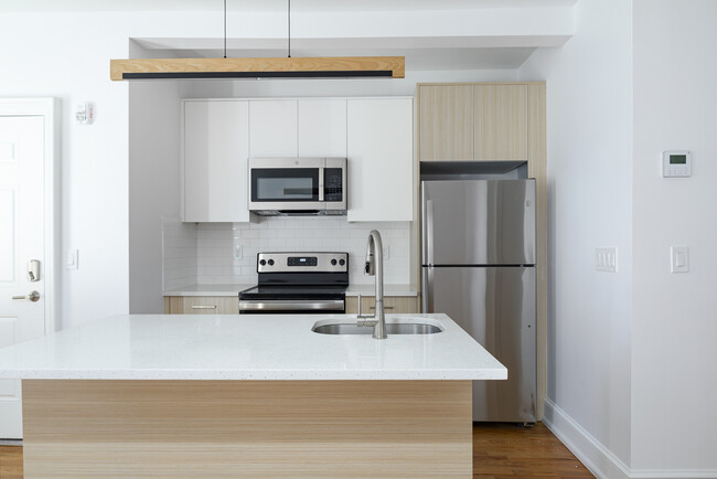 169 Union St in Poughkeepsie, NY - Foto de edificio - Building Photo