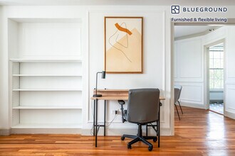 1284 Beacon St in Brookline, MA - Foto de edificio - Building Photo