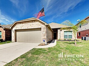 478 Oak Chase Dr in Conroe, TX - Building Photo - Building Photo