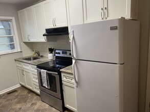 99 Norwood Ave NE, Unit B in Atlanta, GA - Building Photo - Building Photo