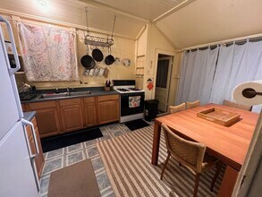 546 Nani St in Lanai City, HI - Building Photo - Building Photo