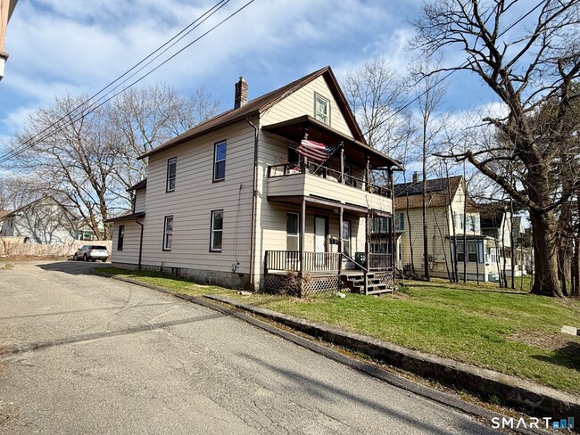 property at 690 Main St