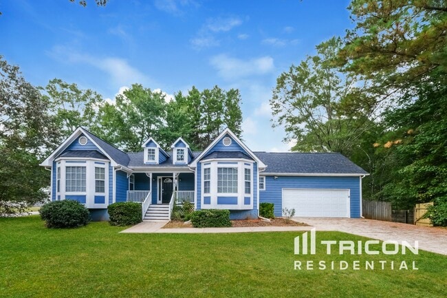 property at 14 Jessica Ln