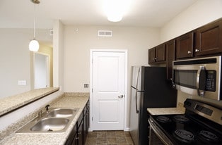 5700 Madison Apartments & Edgewood on Madison