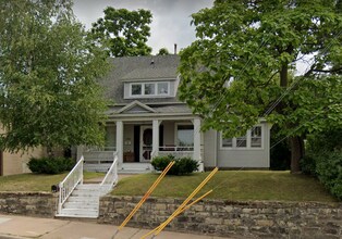 221 N Dewey St in Eau Claire, WI - Building Photo - Building Photo