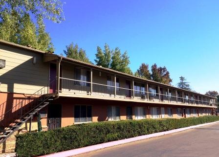 Alpine Apartments in Sacramento, CA - Building Photo