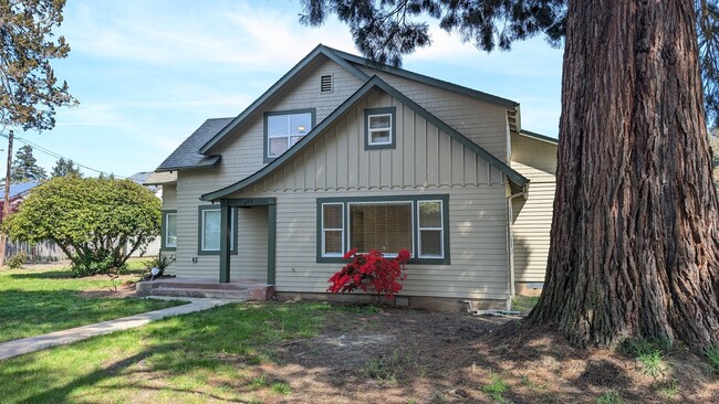 438 NE Century Blvd